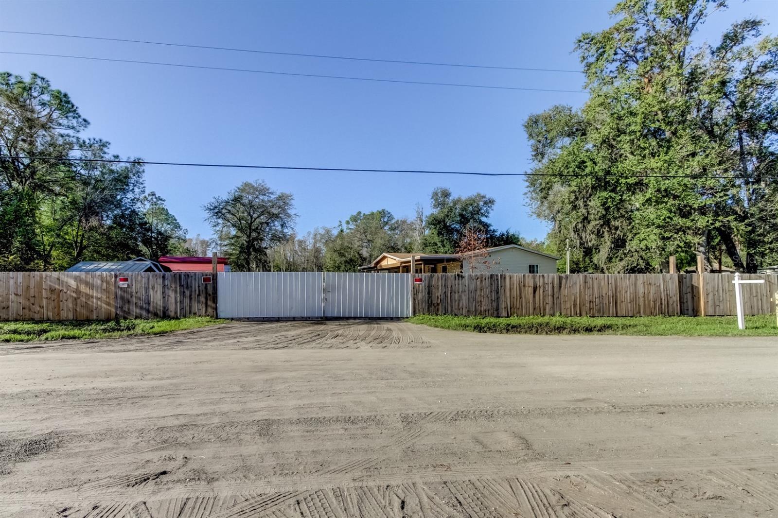 Image 52 of 79 For 2620 Forestland Drive