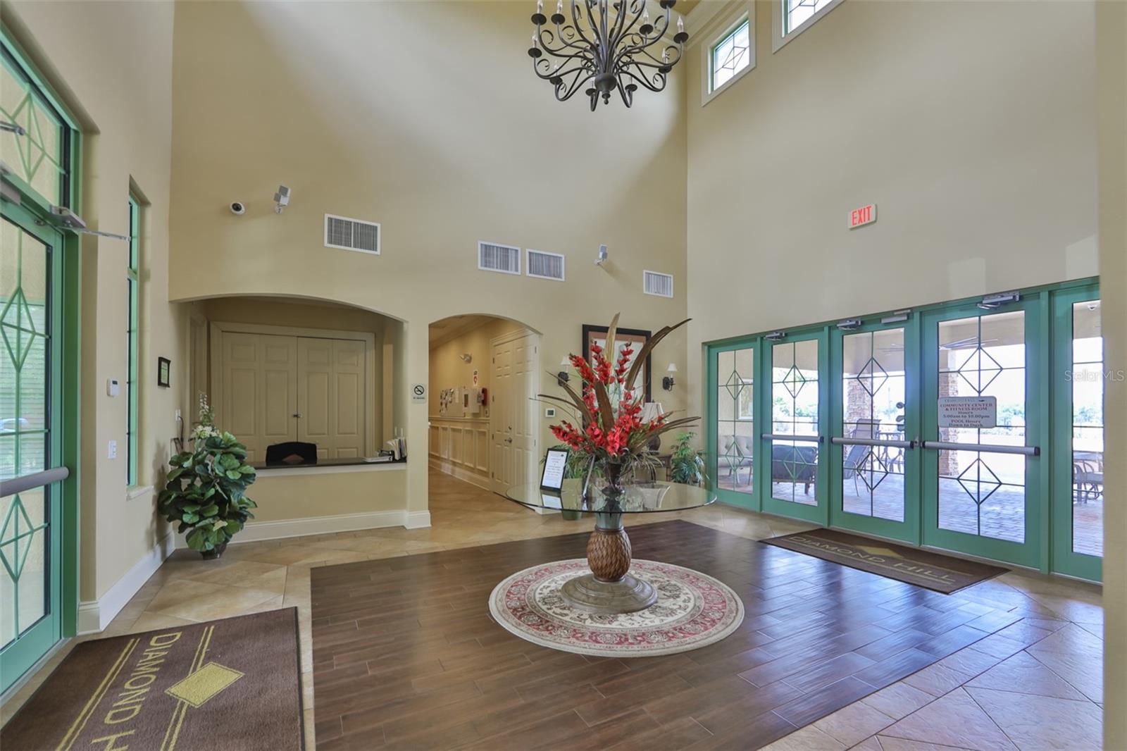 Listing photo id 38 for 1148 Emerald Hill Way