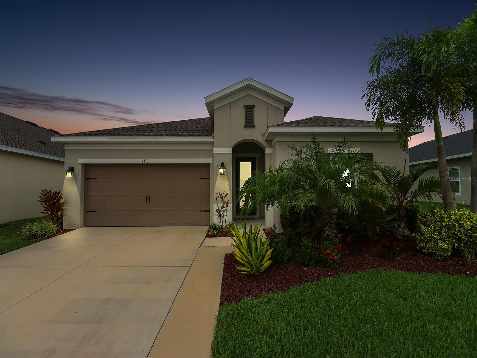 Image 2 of 100 For 7112 Estero Court