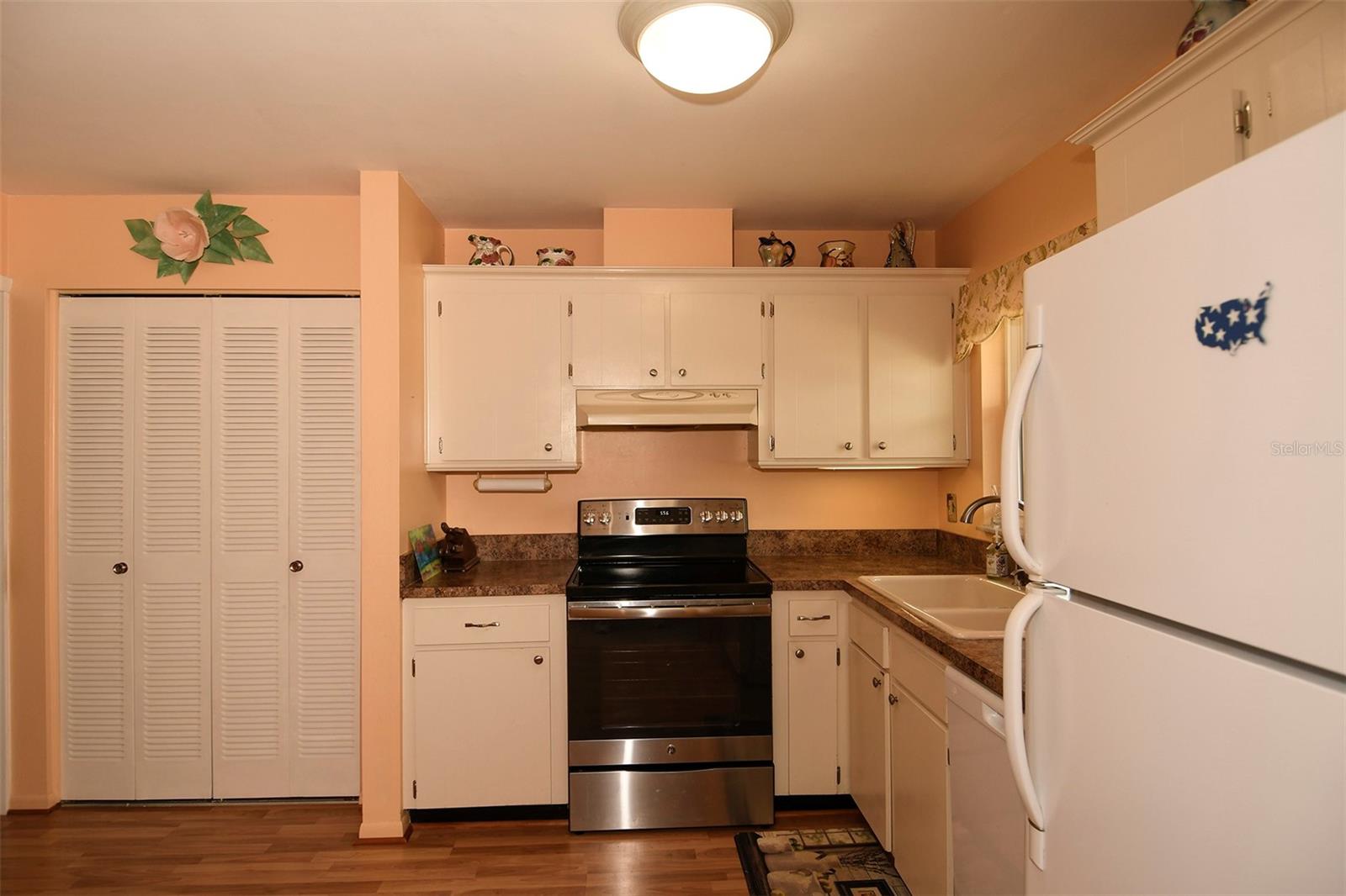 Image 13 of 30 For 1529 Allegheny Drive