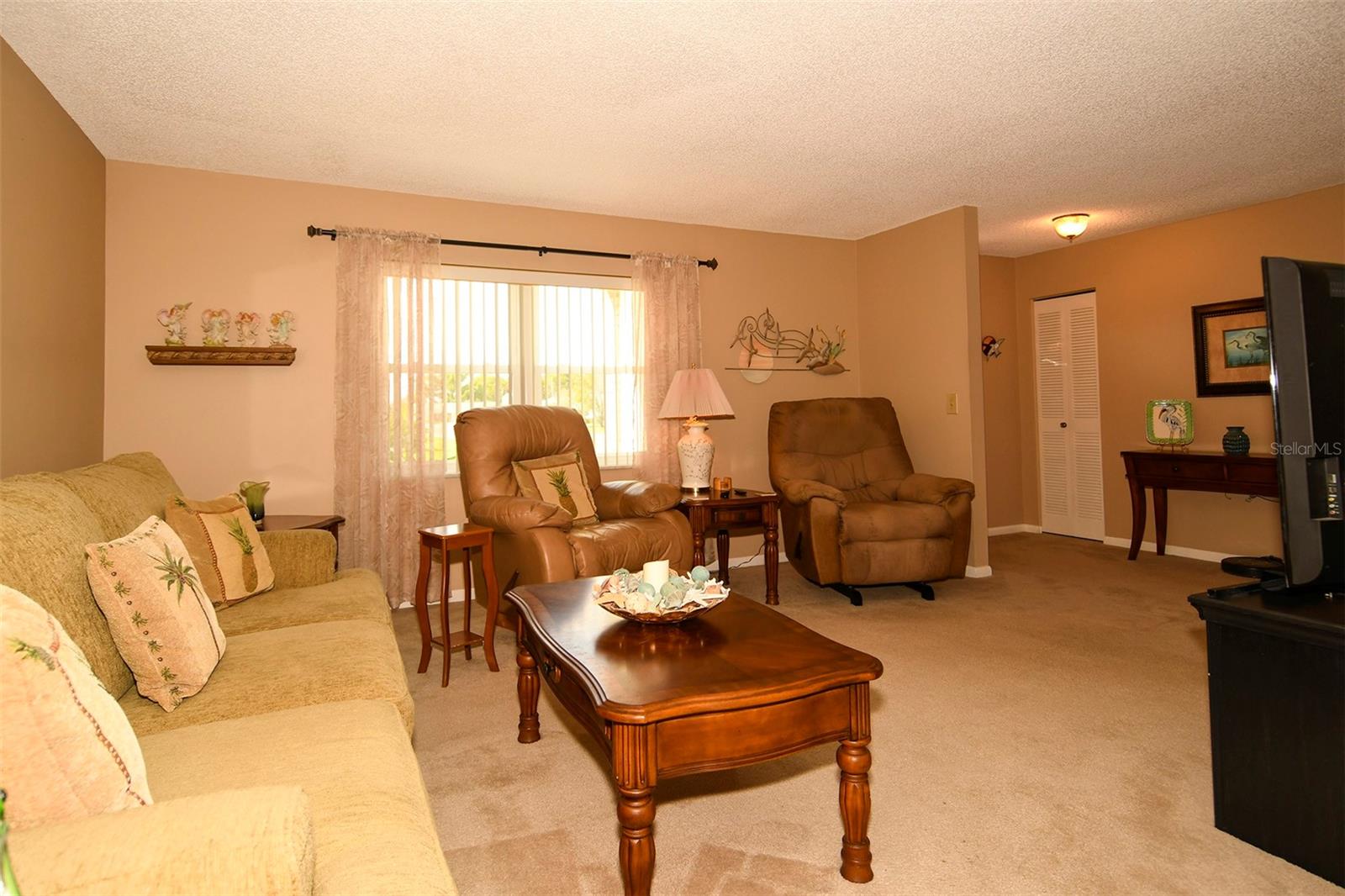 Image 9 of 30 For 1529 Allegheny Drive