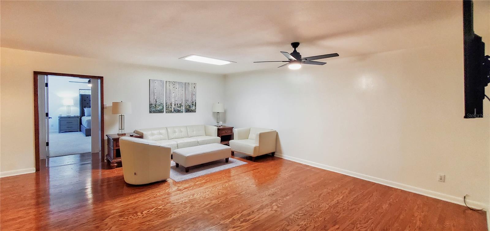 Image 7 of 28 For 4034 Doral  