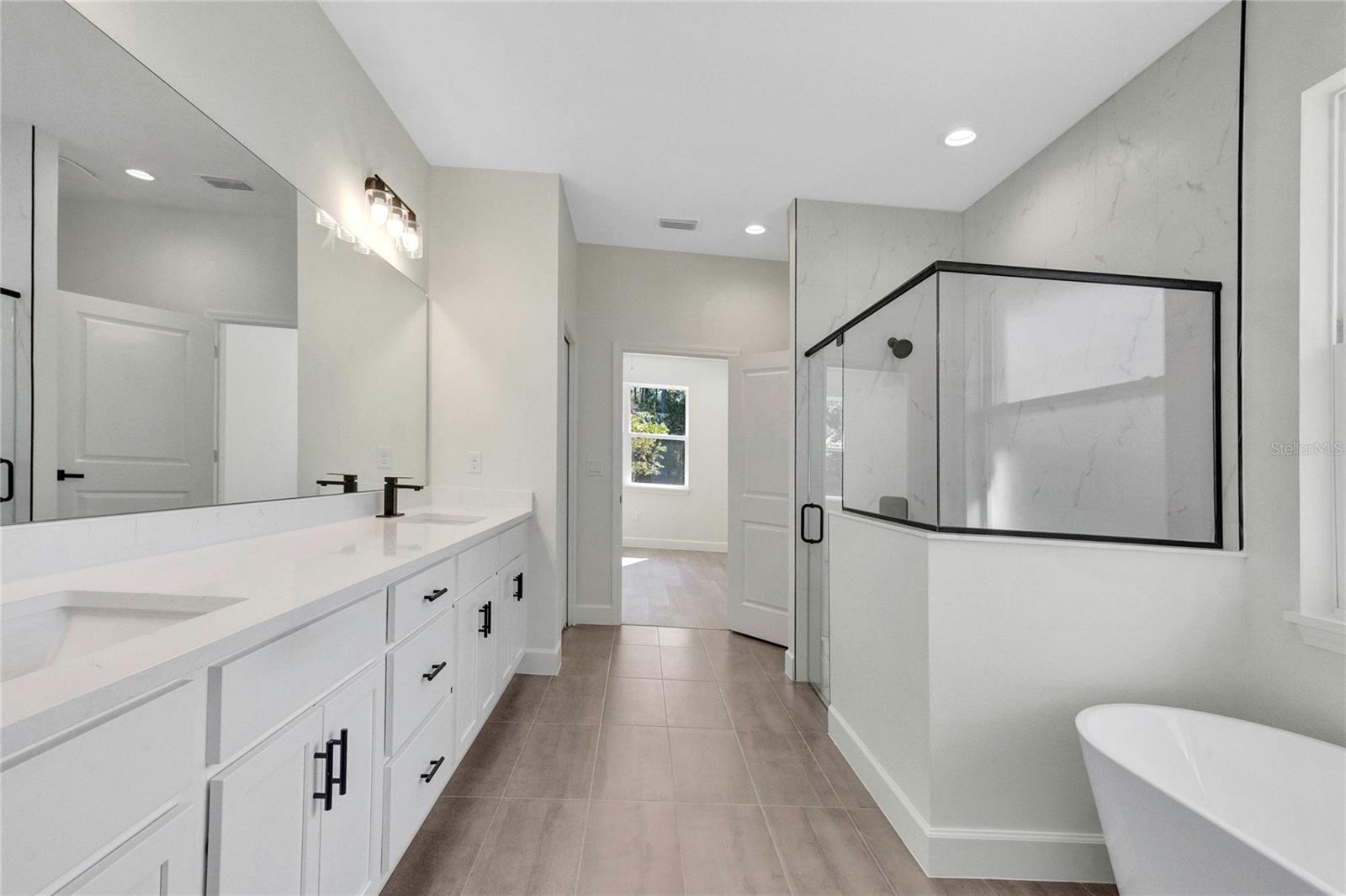 Listing photo id 27 for 8090 Santos Drive