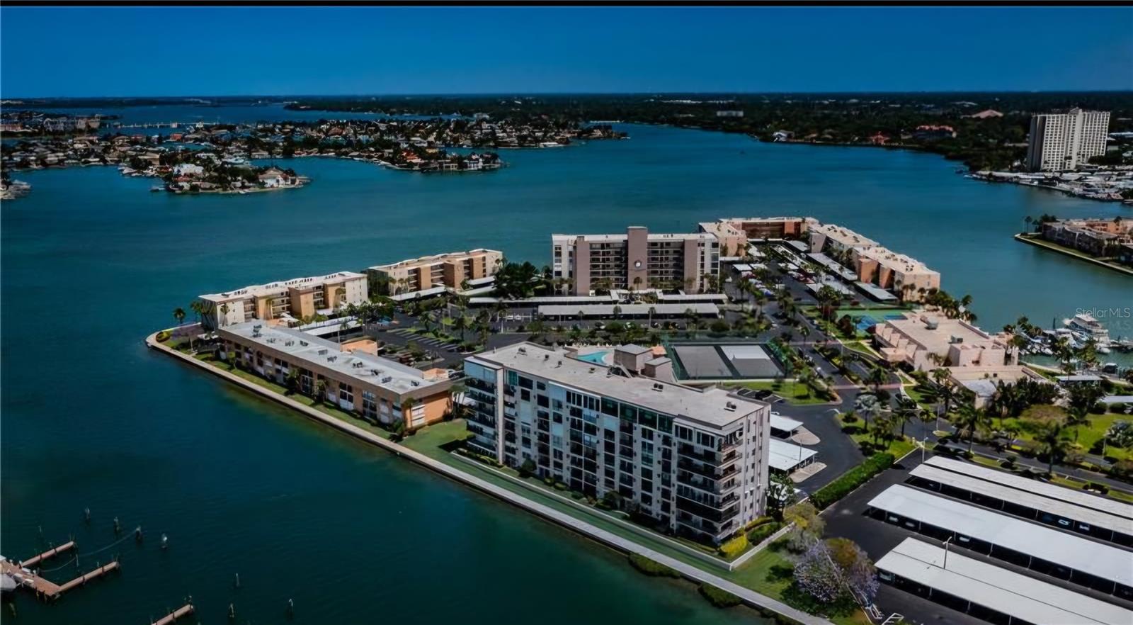 Image 30 of 35 For 7625 Sun Island Drive S 101