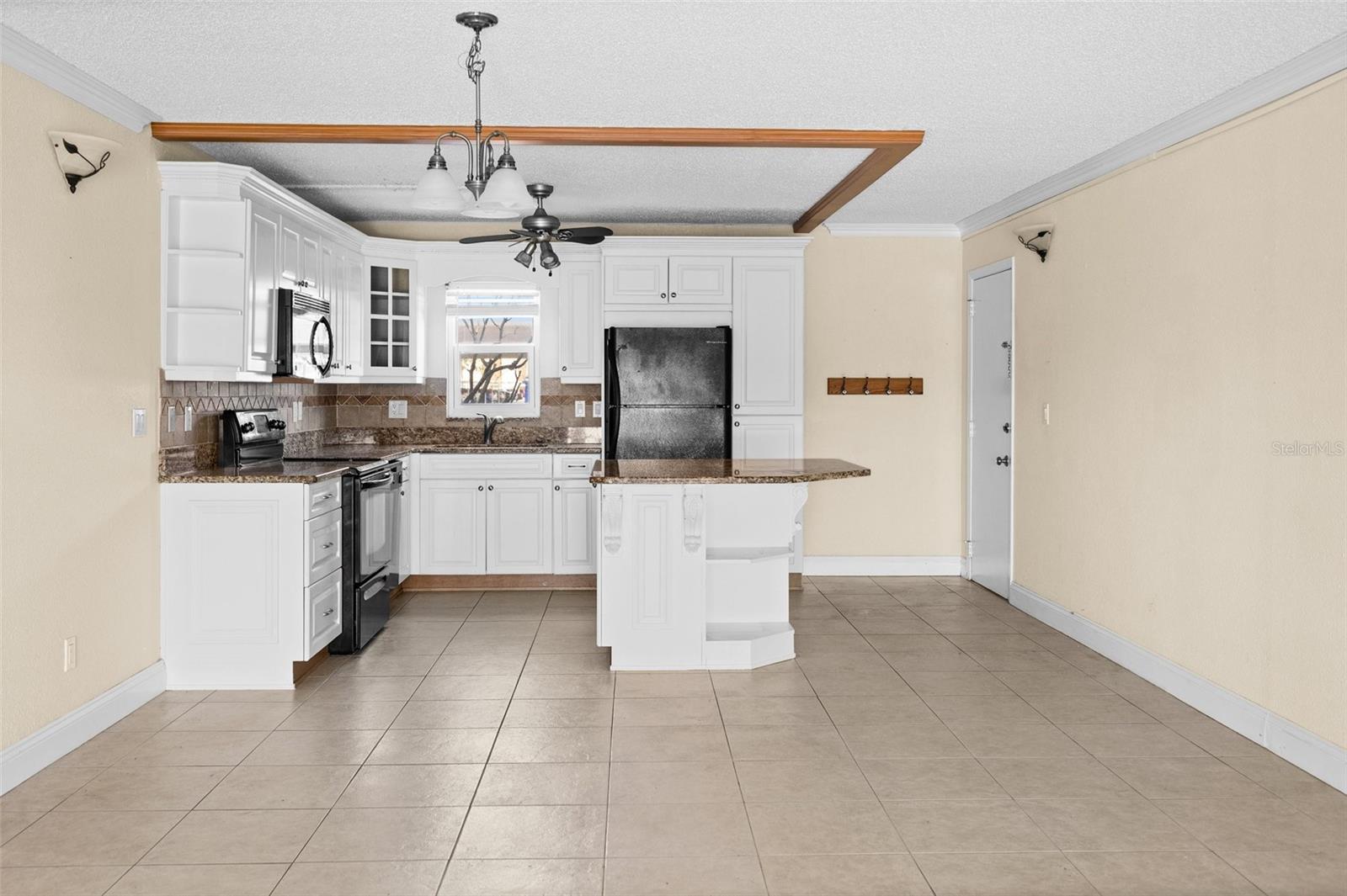 Image 9 of 35 For 7625 Sun Island Drive S 101
