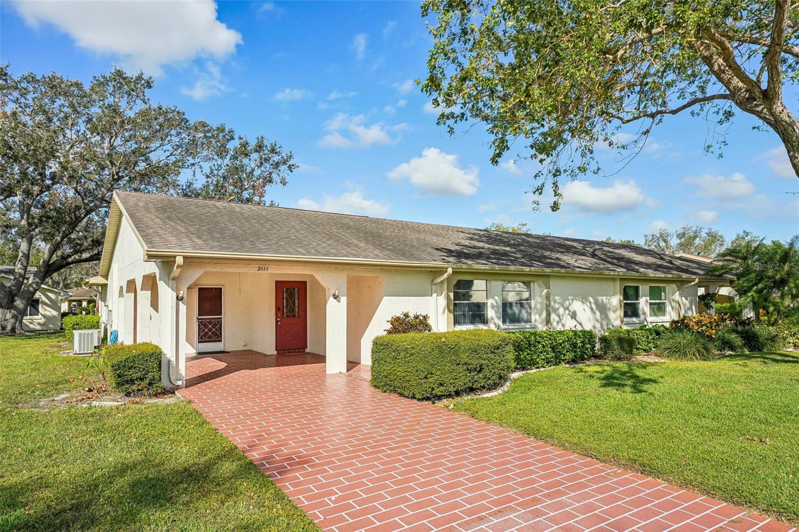 Details for 2111 Harleston Place, SUN CITY CENTER, FL 33573