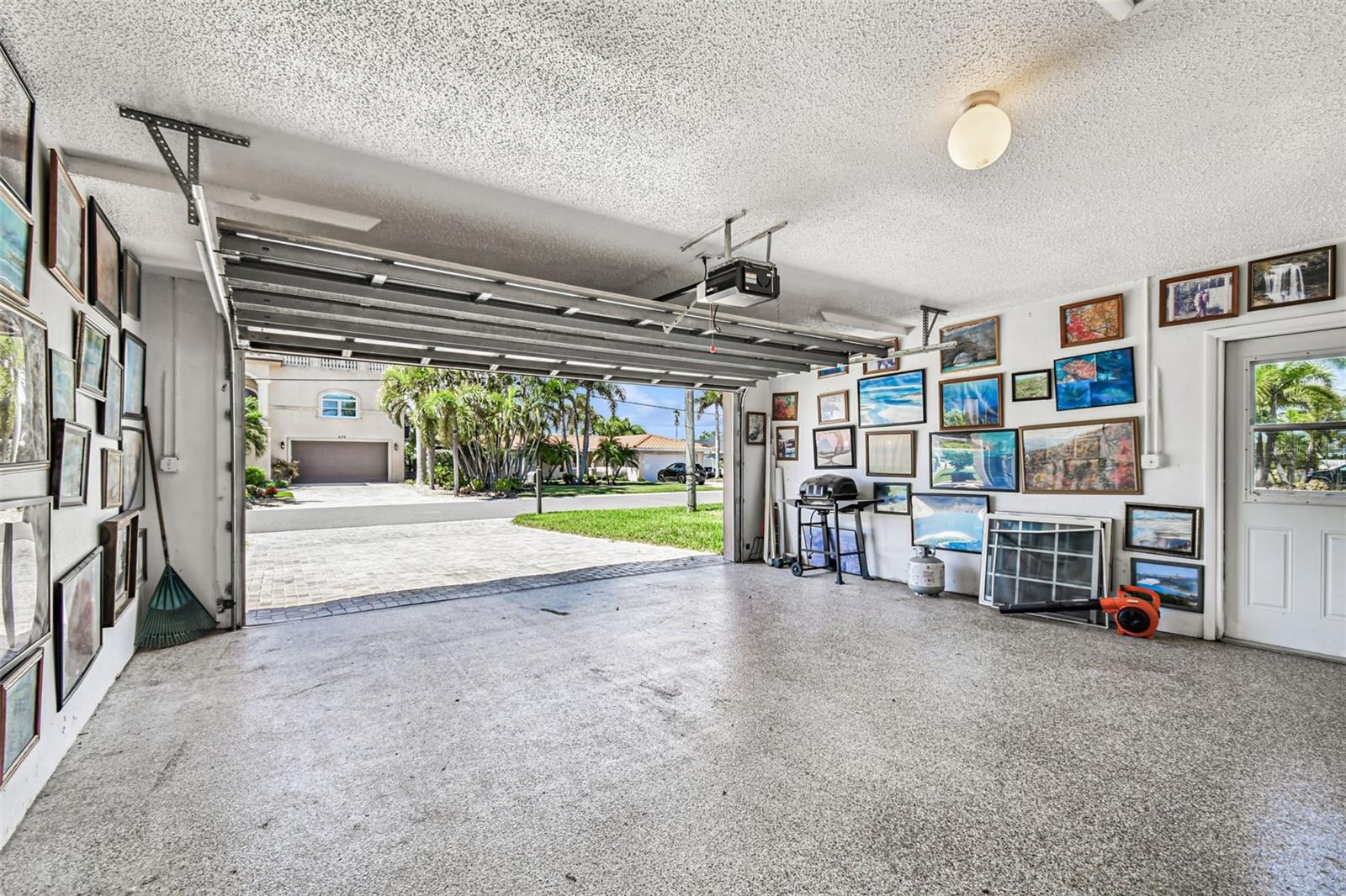 Image 73 of 100 For 529 Johns Pass Avenue