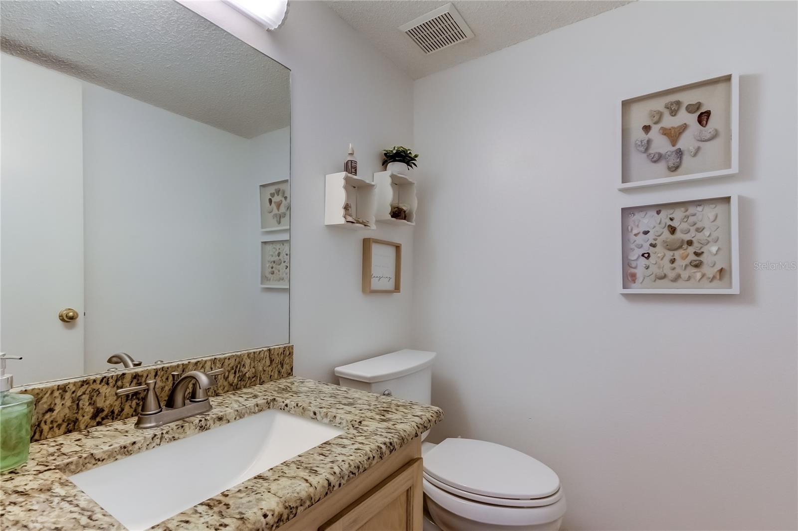 Listing photo id 1 for 17960 Gulf Boulevard 212