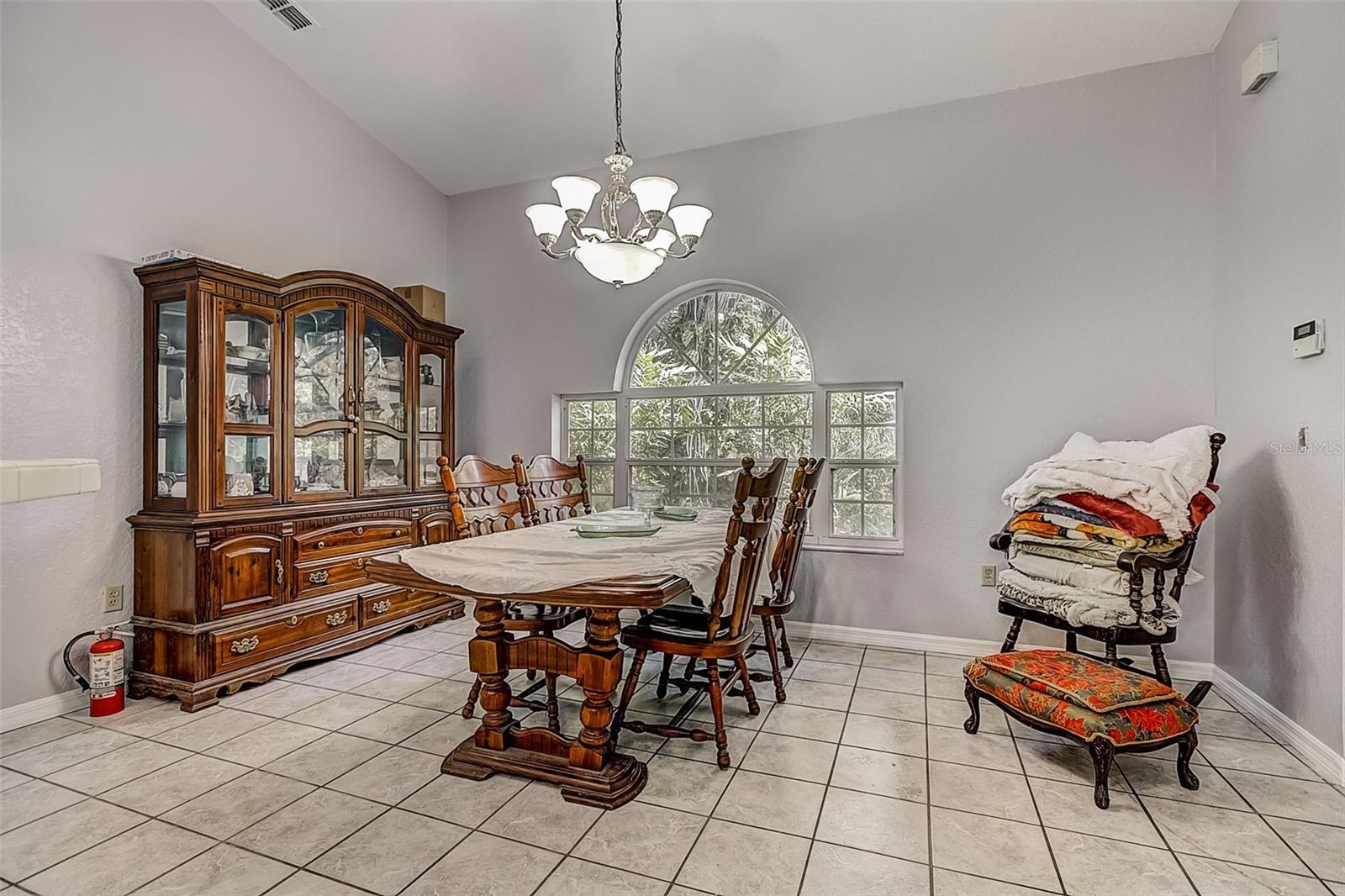 Listing photo id 8 for 6650 Horton Road