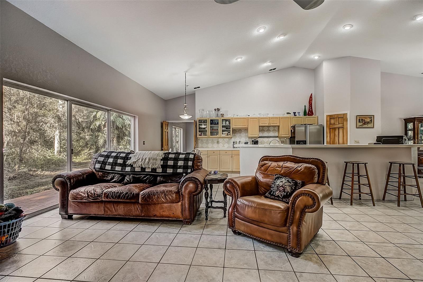 Listing photo id 9 for 6650 Horton Road