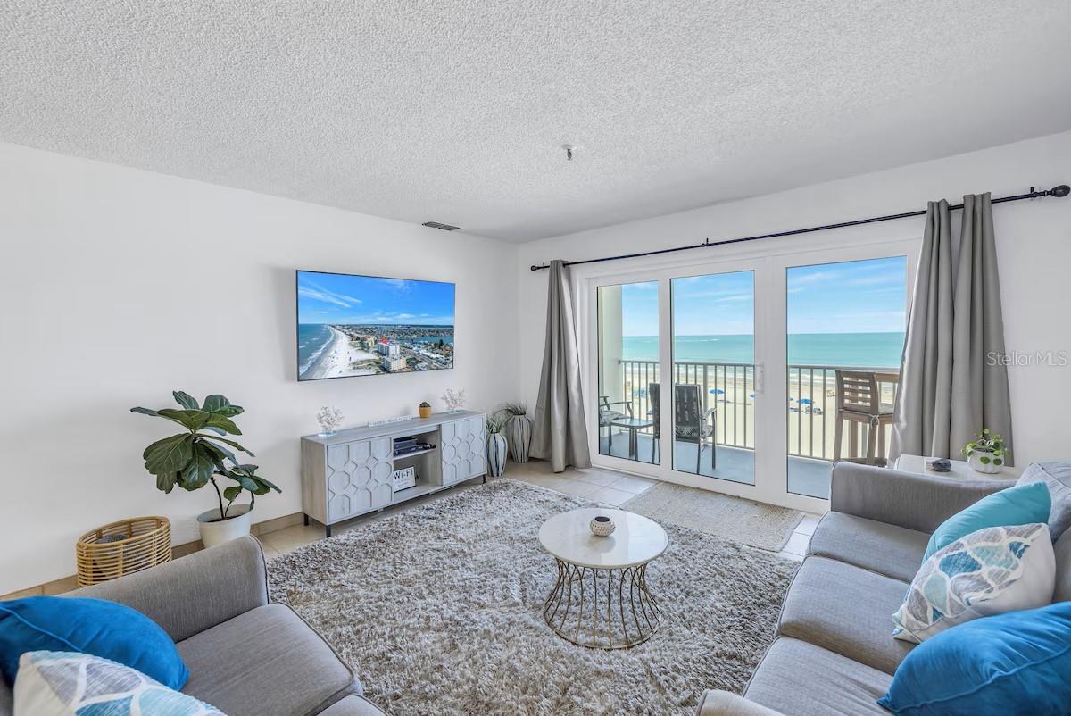 Image 6 of 39 For 13500 Gulf Boulevard 307