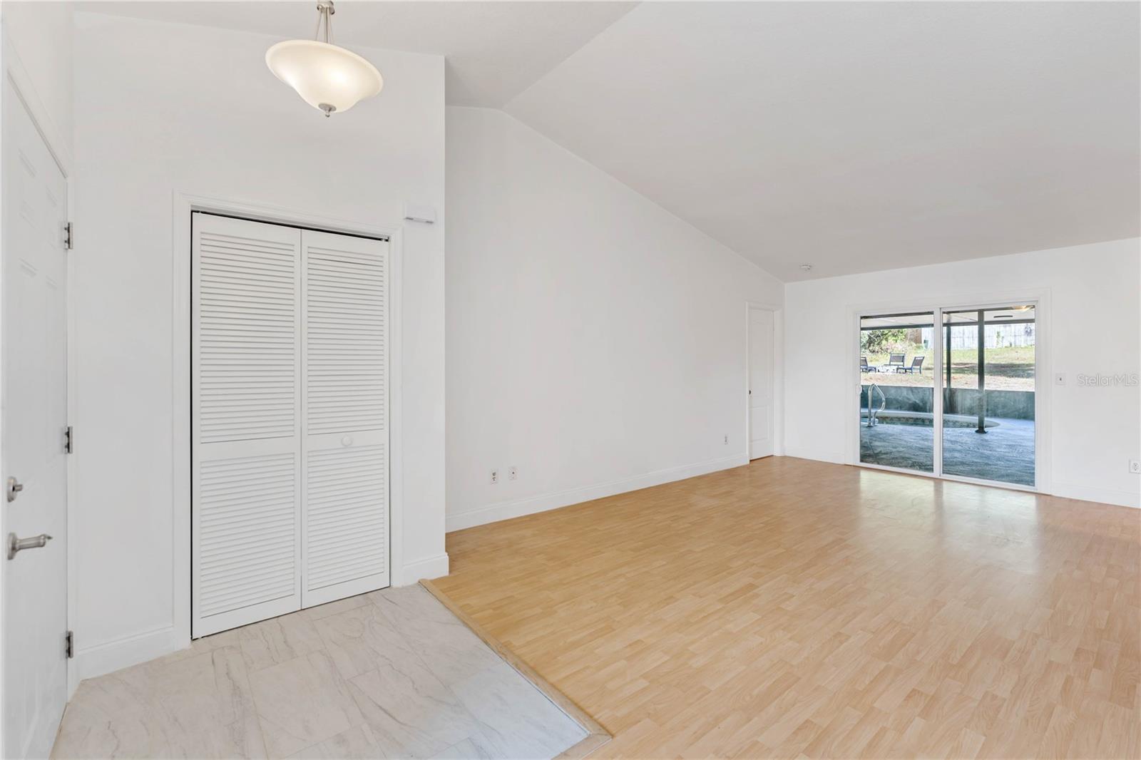 Image 18 of 81 For 5344 Lowell Avenue