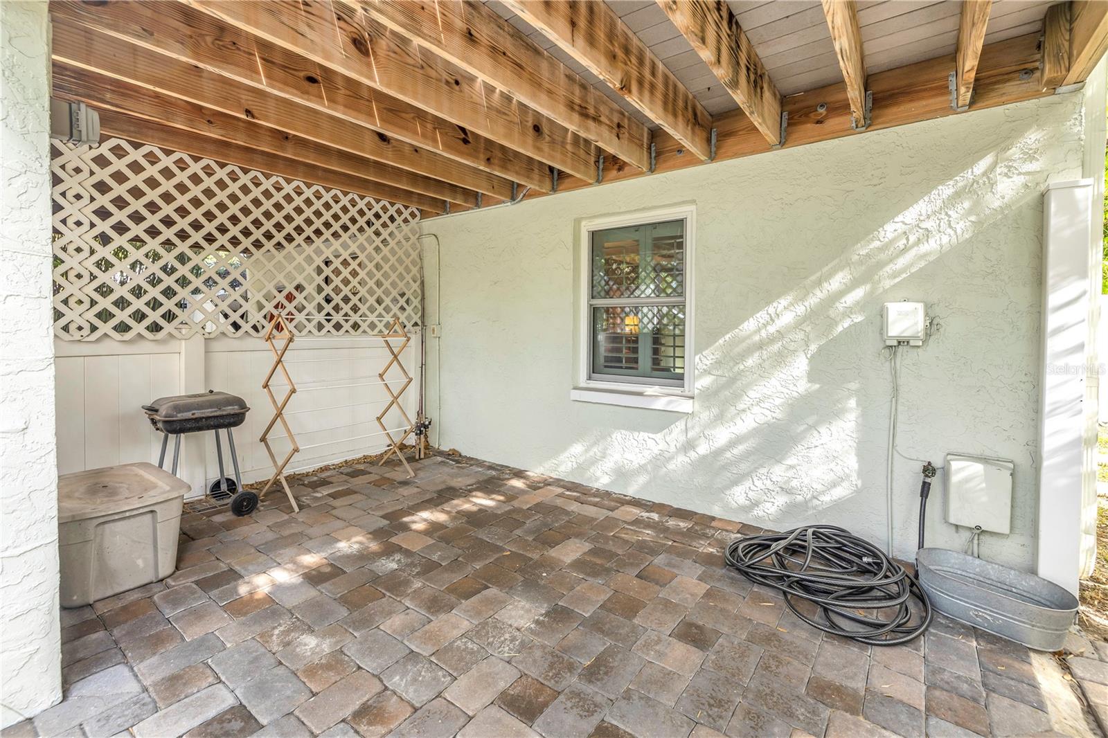 Listing photo id 24 for 3302 Maritana Drive