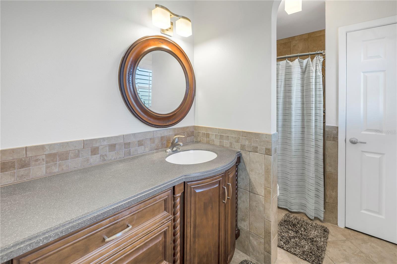 Listing photo id 29 for 3302 Maritana Drive