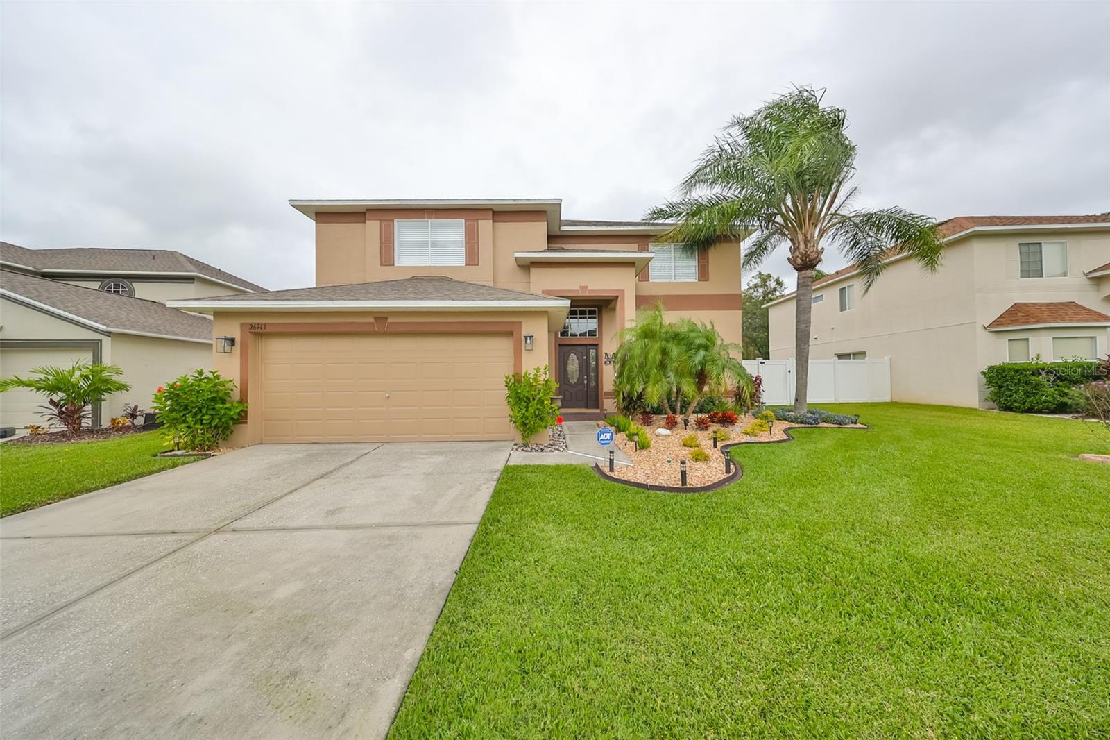 Details for 26943 Coral Springs Drive, WESLEY CHAPEL, FL 33544