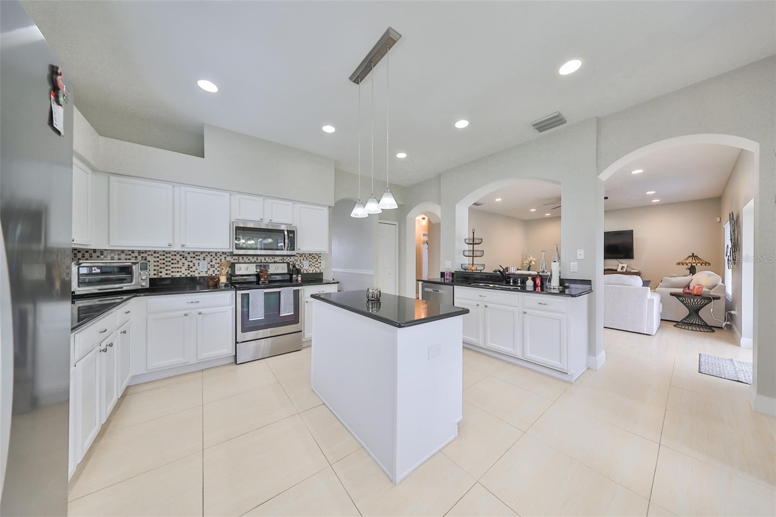 Image 14 of 62 For 26943 Coral Springs Drive