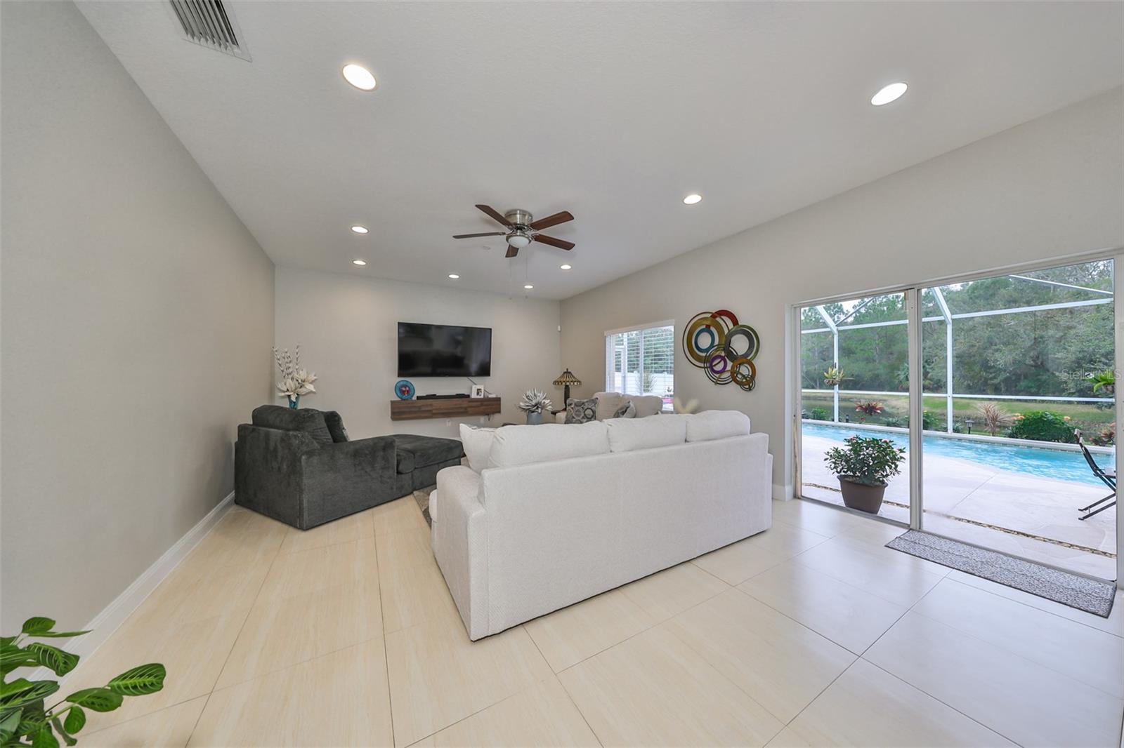 Image 17 of 62 For 26943 Coral Springs Drive