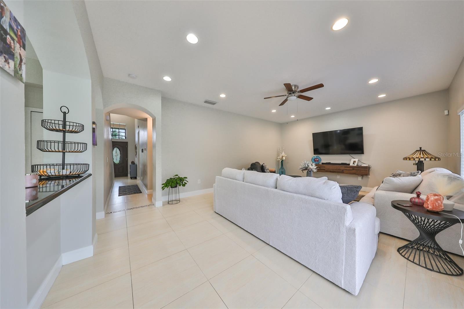 Image 22 of 62 For 26943 Coral Springs Drive