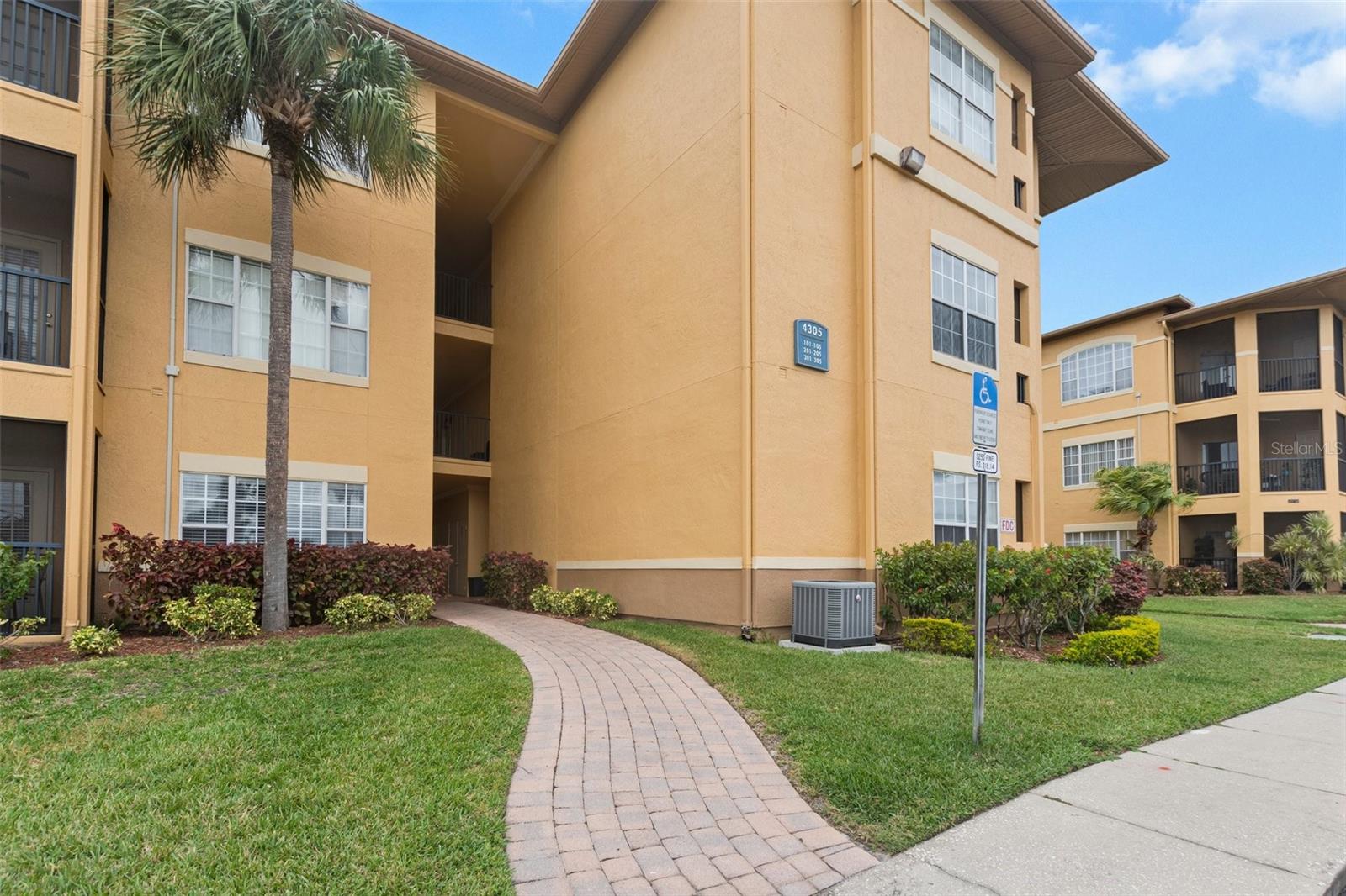 Details for 4305 Bayside Village Drive 104, TAMPA, FL 33615