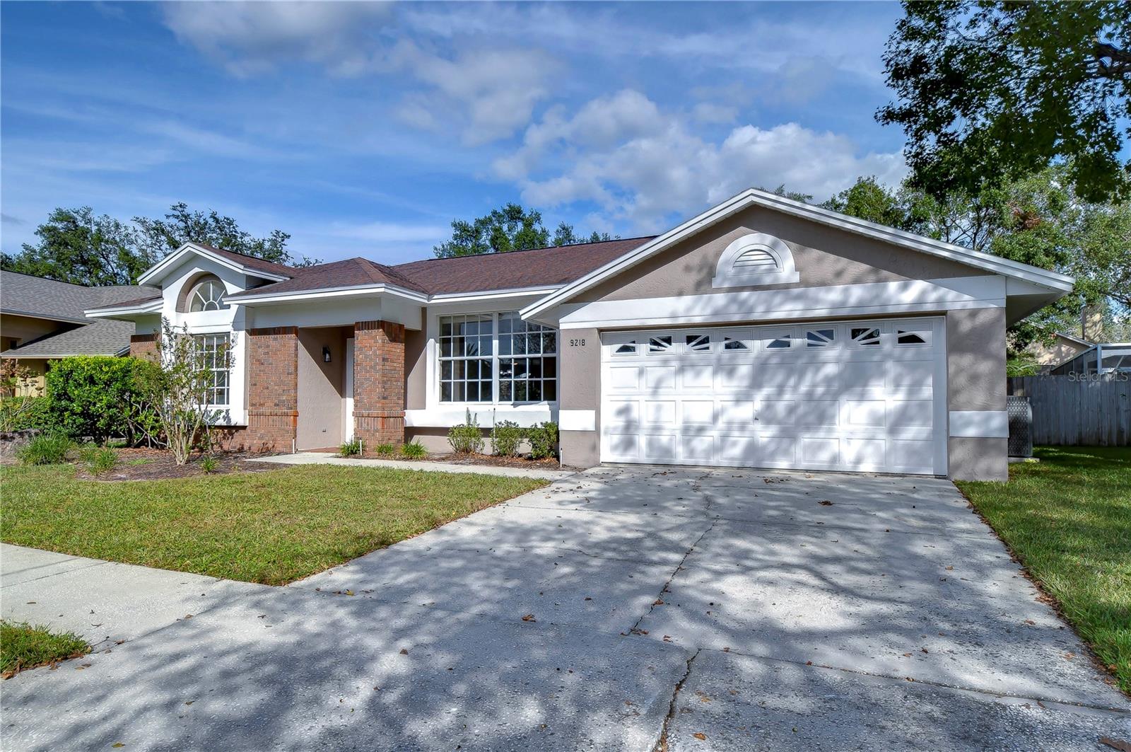 Listing photo id 2 for 9218 Mill Circle