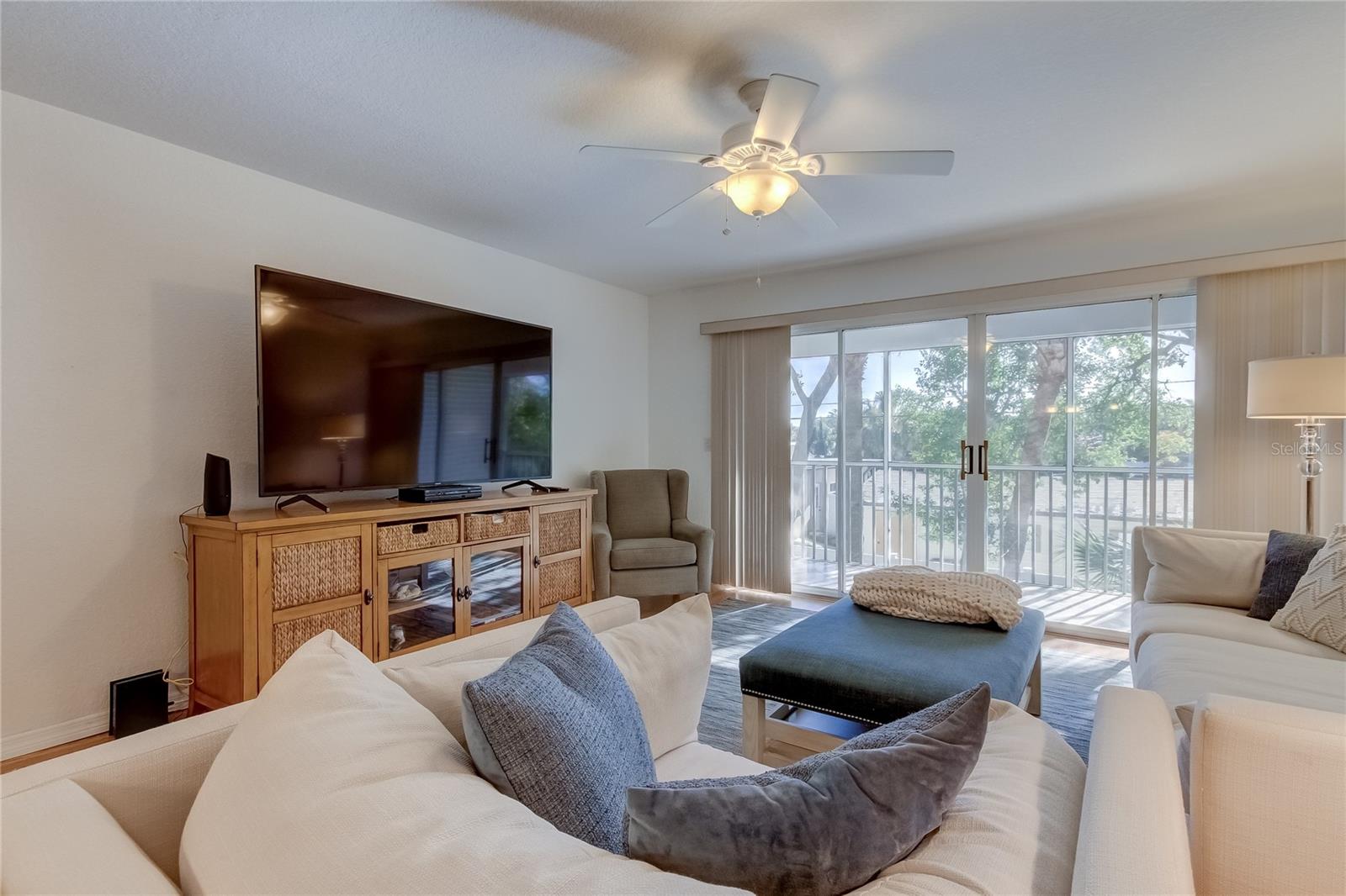 Listing photo id 14 for 9732 Indian Key Trail 113