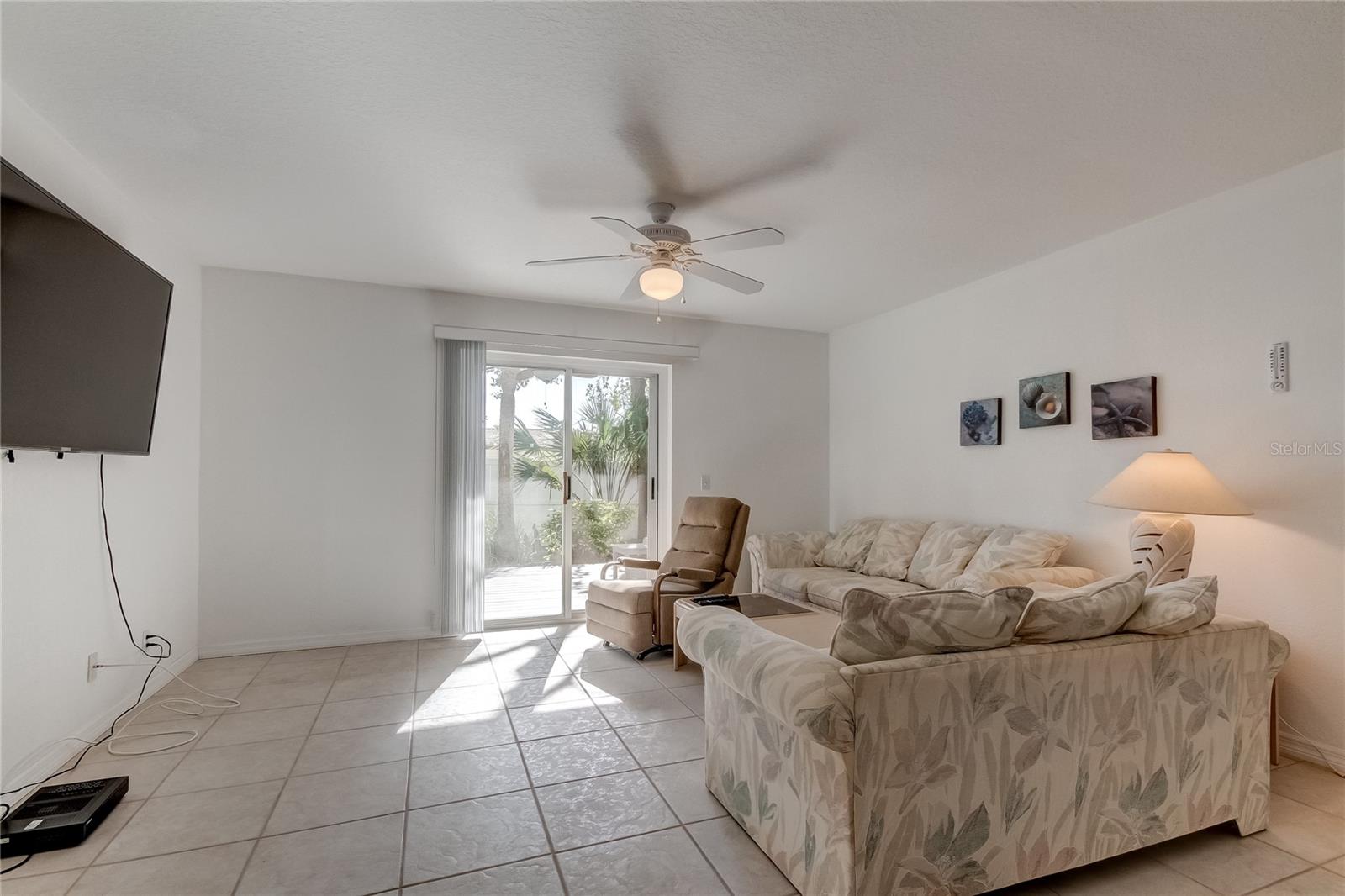 Listing photo id 41 for 9732 Indian Key Trail 113