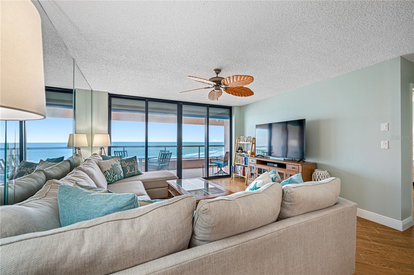 Image 11 of 38 For 1310 Gulf Boulevard 11b