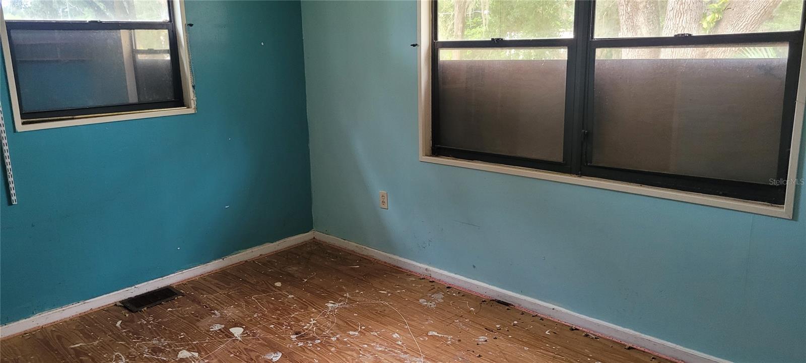 Image 14 of 20 For 242 Oak Hill Road