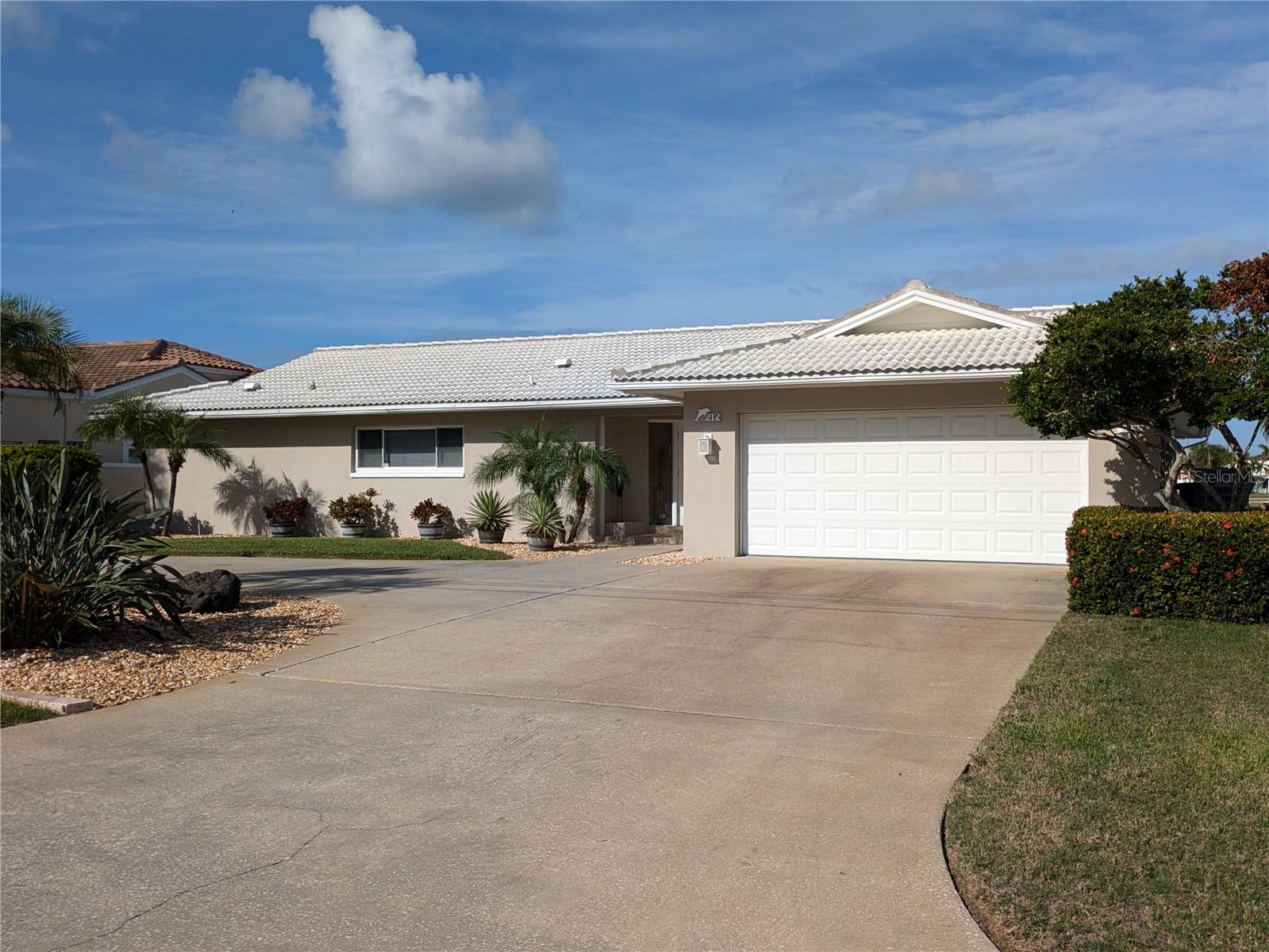 Image 1 of 33 For 212 Poinciana Lane