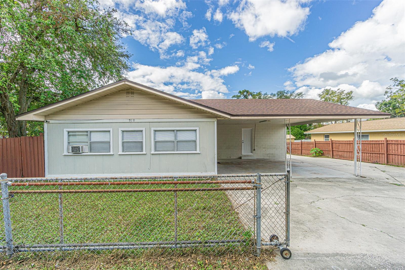 Details for 910 Lincoln Avenue, LAKELAND, FL 33815