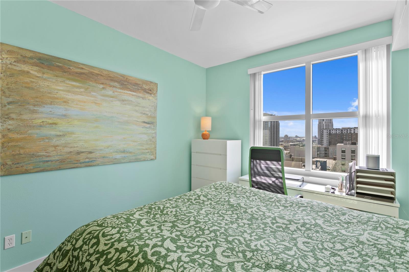 Listing photo id 21 for 1120 Kennedy Boulevard 1210