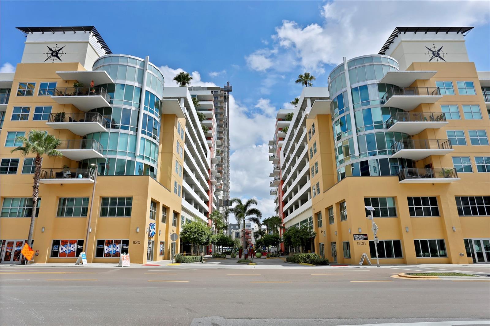 Listing photo id 67 for 1120 Kennedy Boulevard 1210