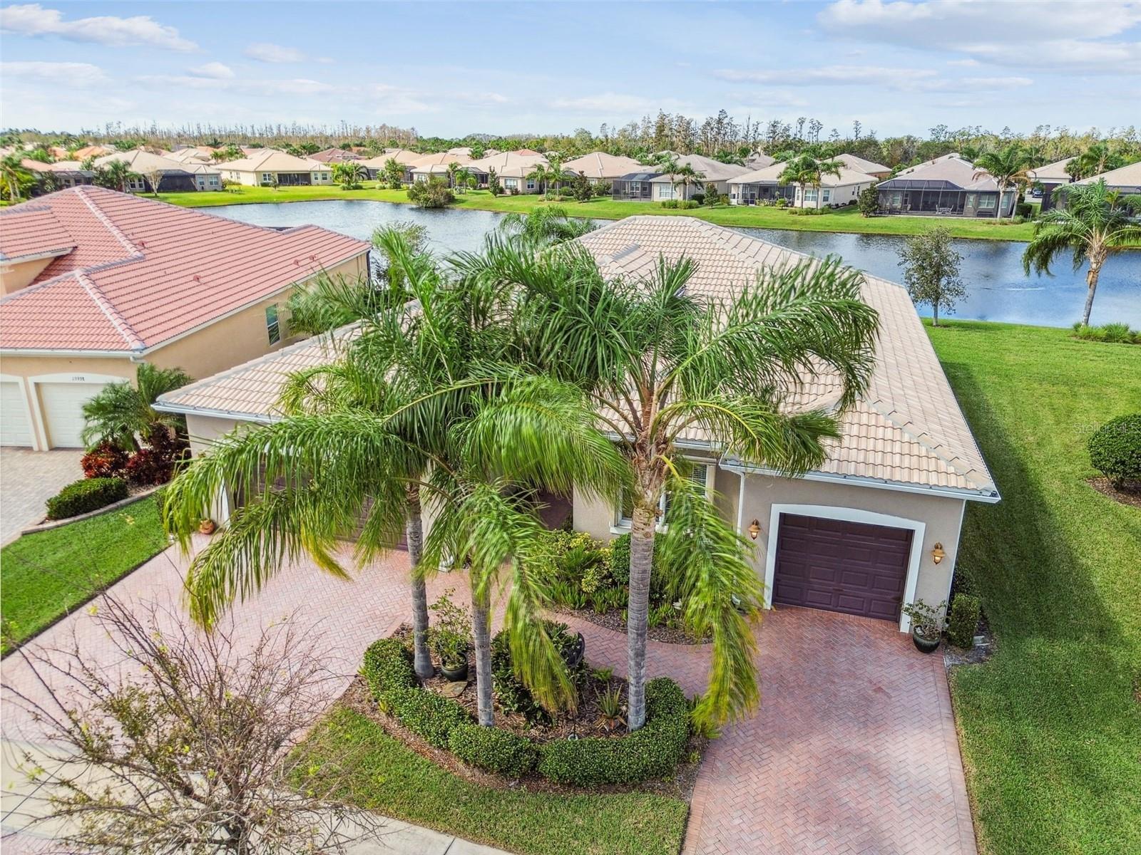 Image 60 of 75 For 15940 Cape Coral Drive