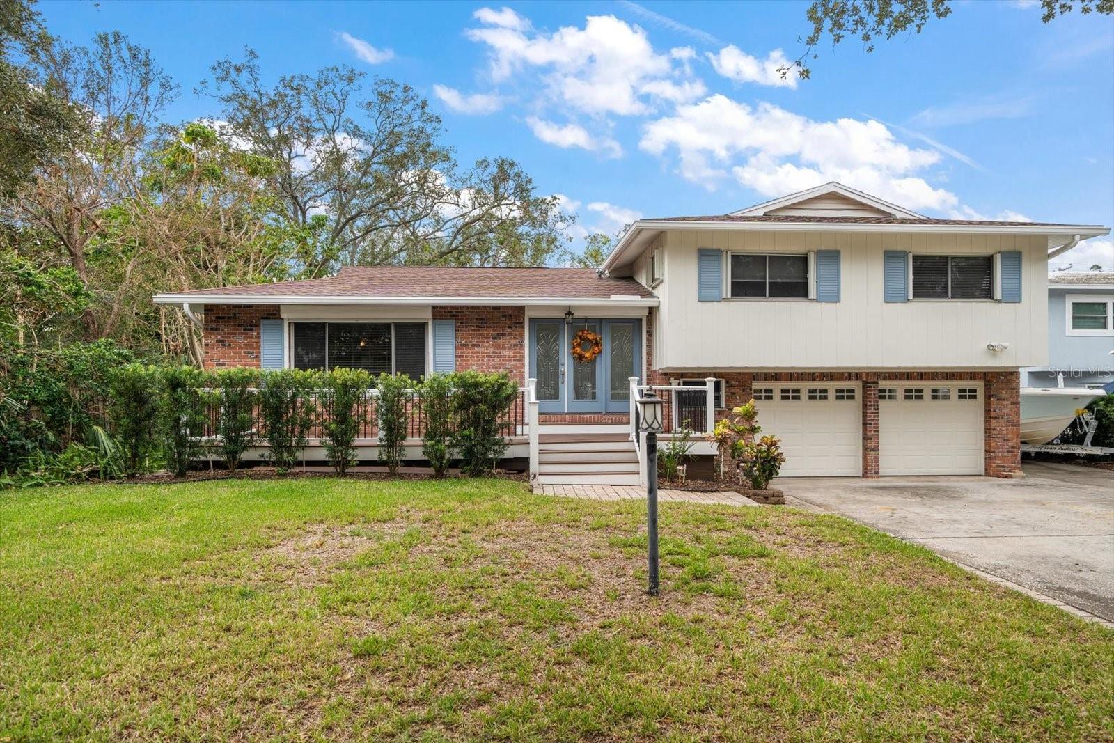 Details for 1580 Jungle Avenue N, Saint Petersburg, FL 33710