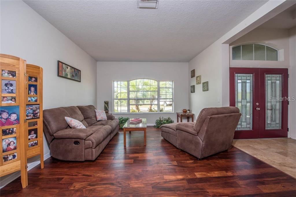 Image 11 of 38 For 1742 Mira Lago Circle