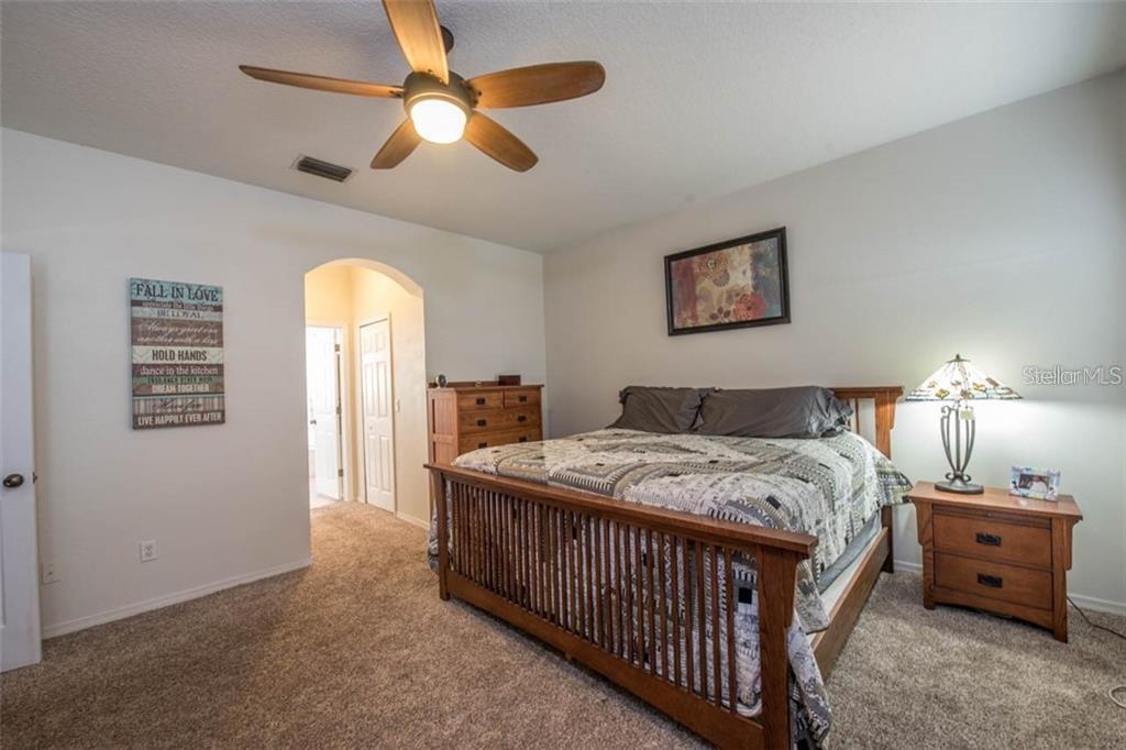 Image 21 of 38 For 1742 Mira Lago Circle