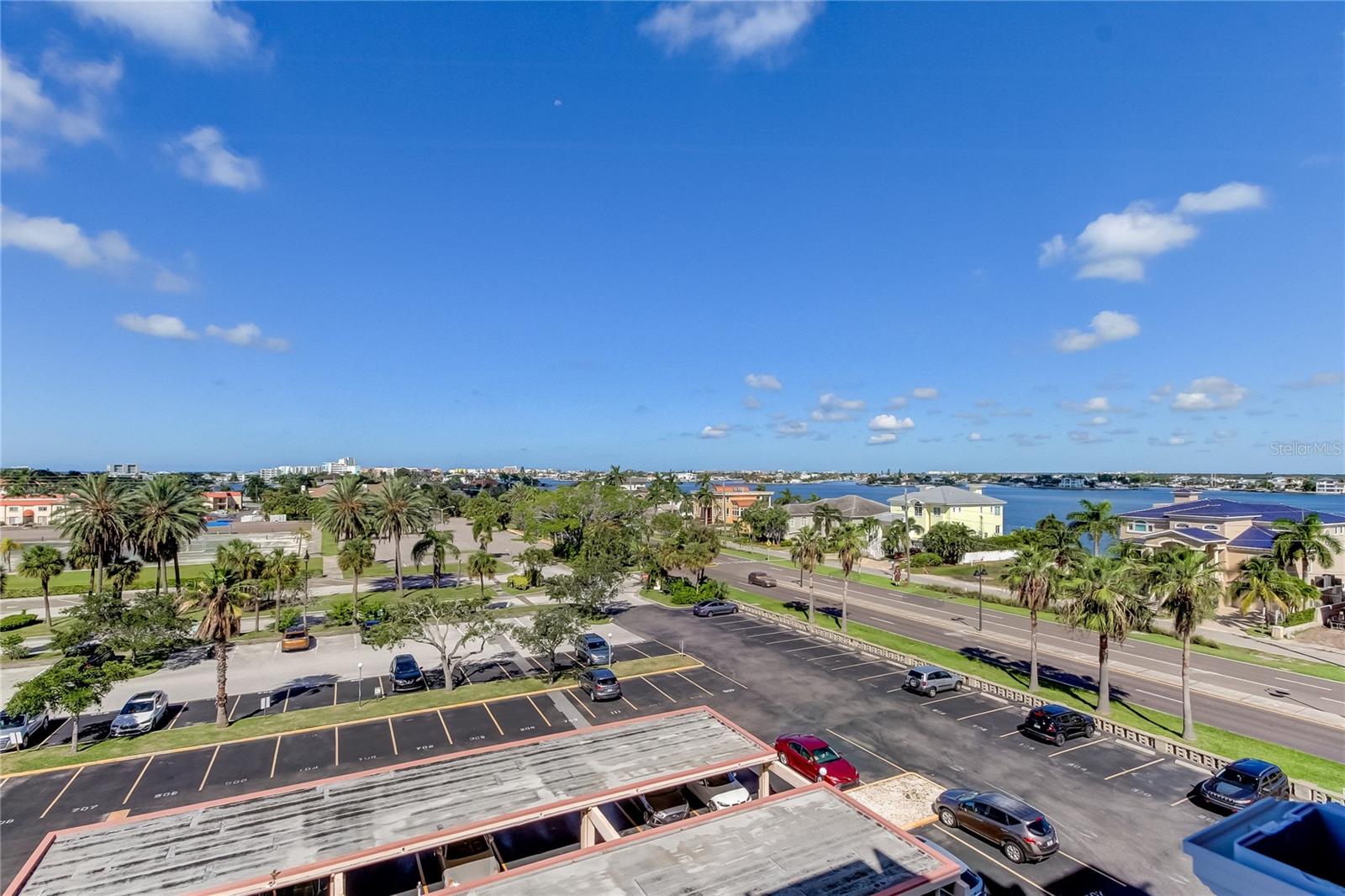 Listing photo id 37 for 500 Treasure Island Causeway 606