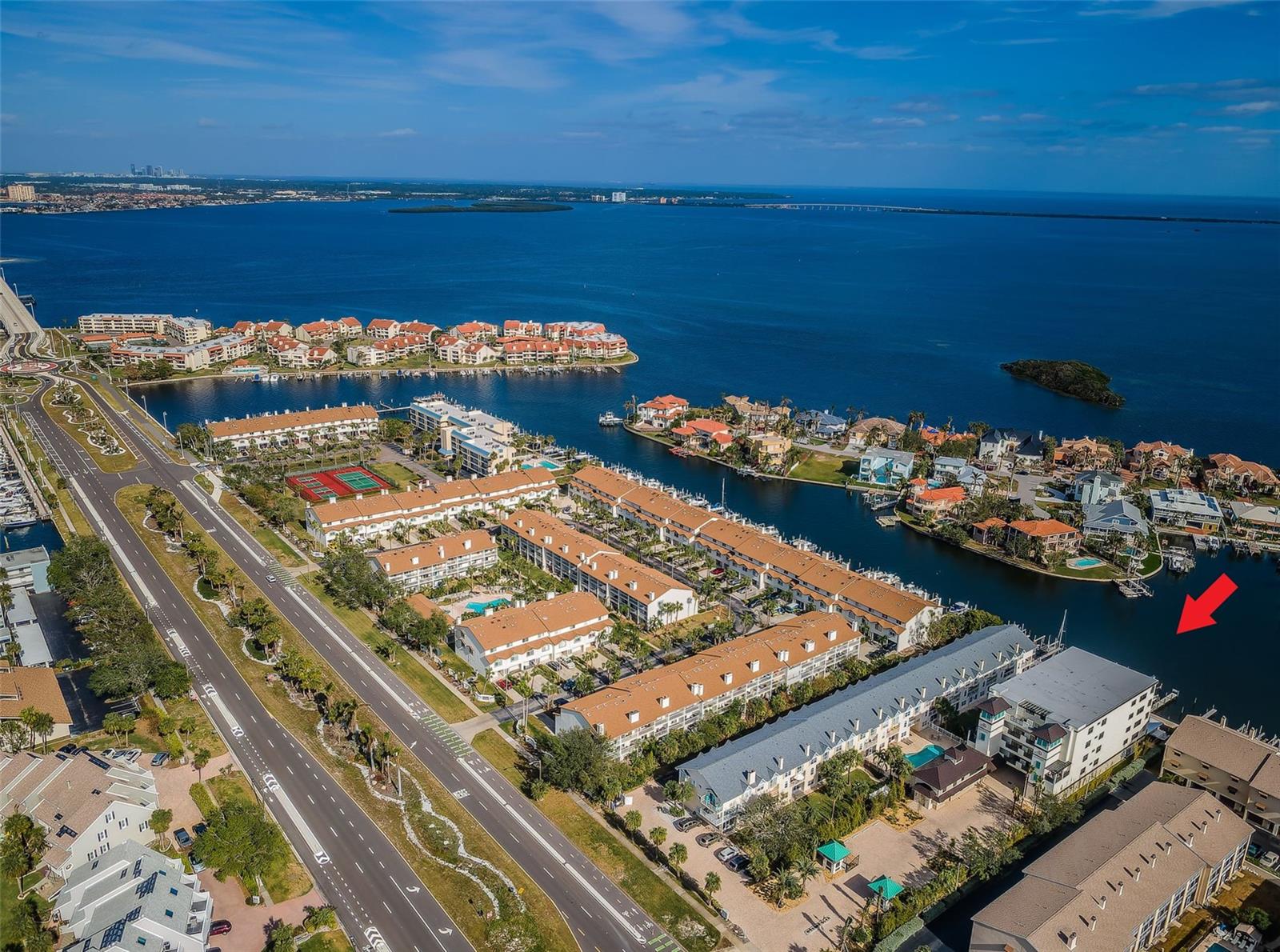 Listing photo id 3 for 455 Pinellas Bayway S 2b