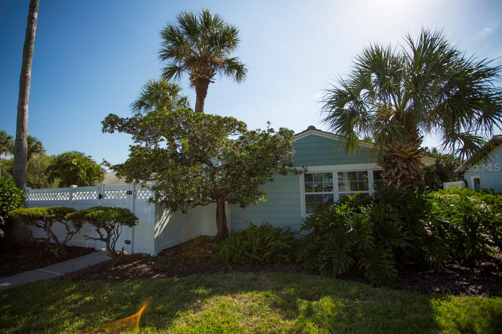 Details for 17002 Dolphin Drive, NORTH REDINGTON BEACH, FL 33708