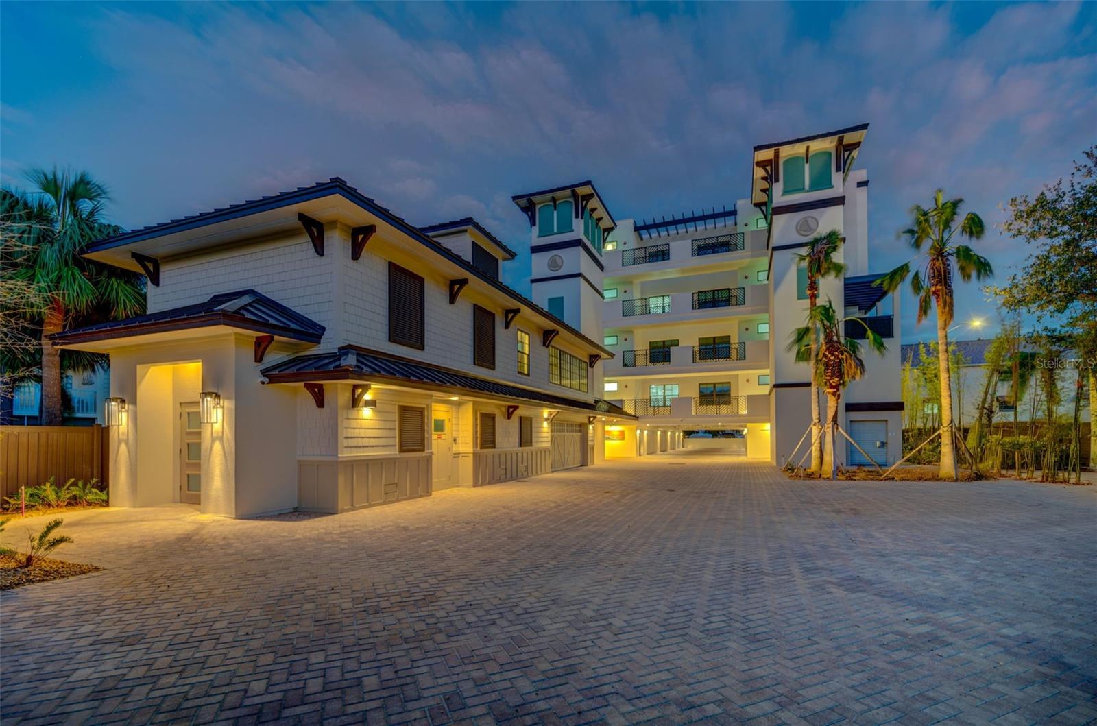 Listing photo id 2 for 455 Pinellas Bayway S 4a