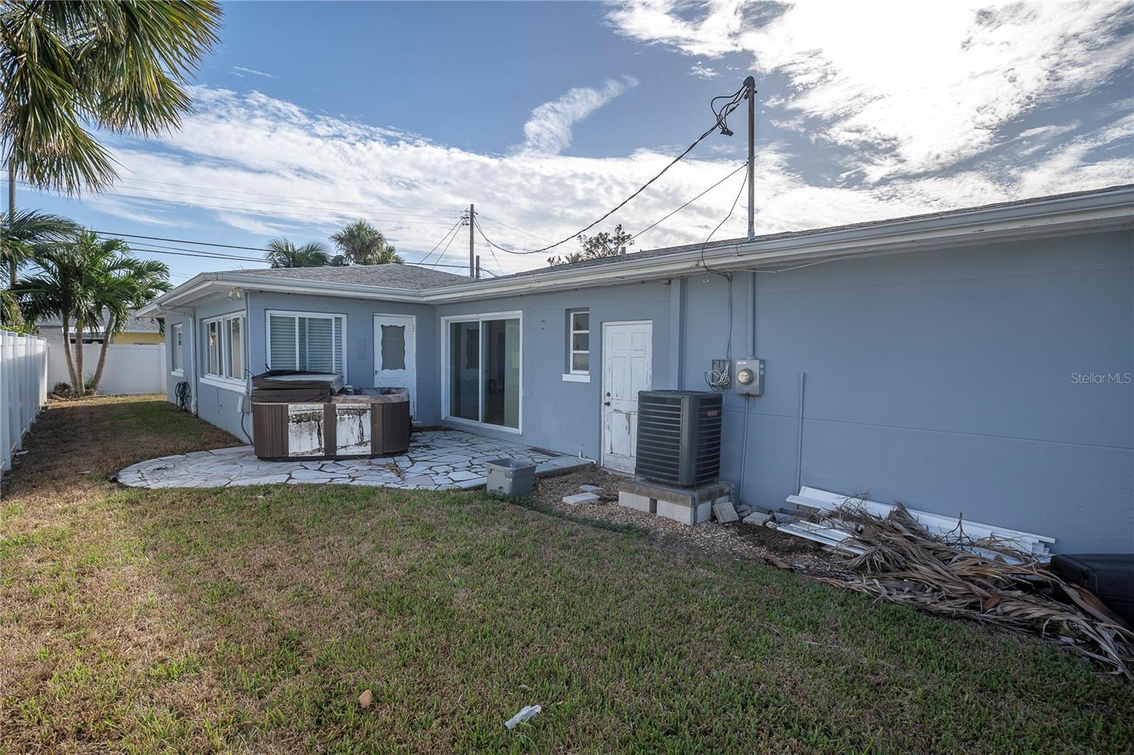 Image 10 of 53 For 8651 Gulf Boulevard