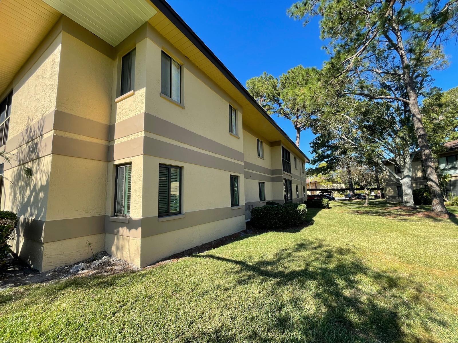 Image 2 of 63 For 2671 Sabal Springs Circle 102