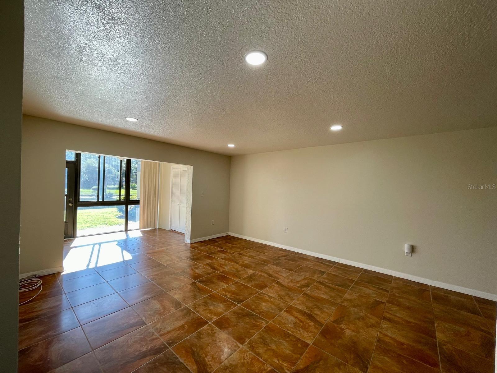 Image 23 of 63 For 2671 Sabal Springs Circle 102