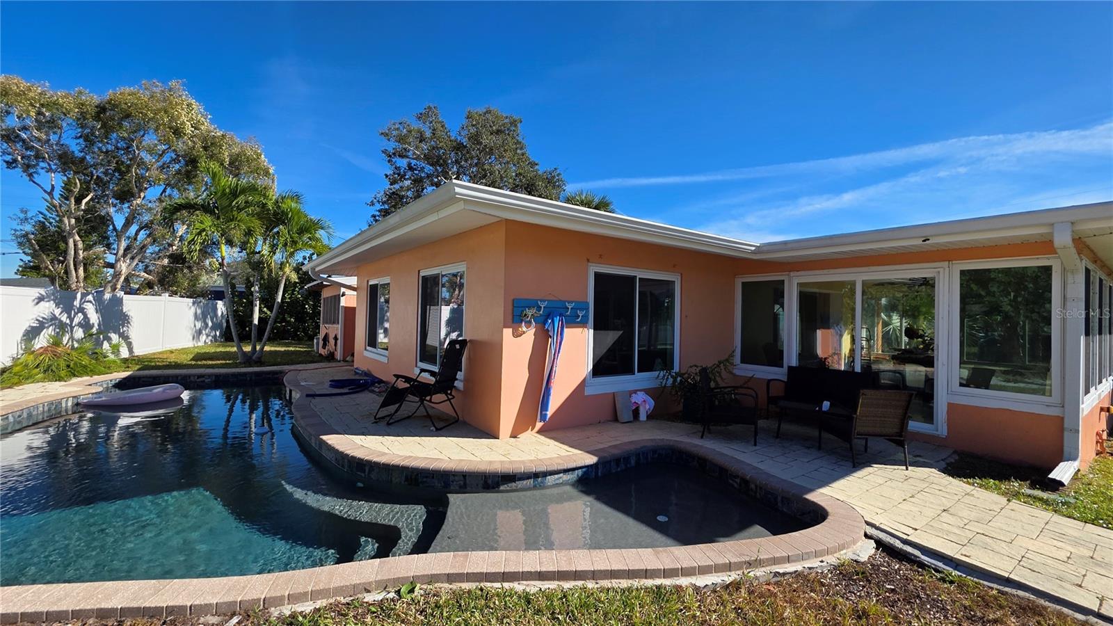 Image 50 of 78 For 552 Trade Winds Drive