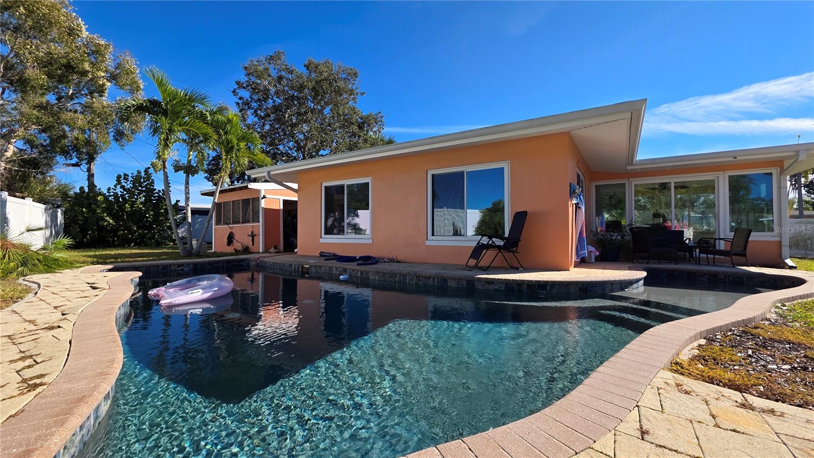 Image 54 of 78 For 552 Trade Winds Drive