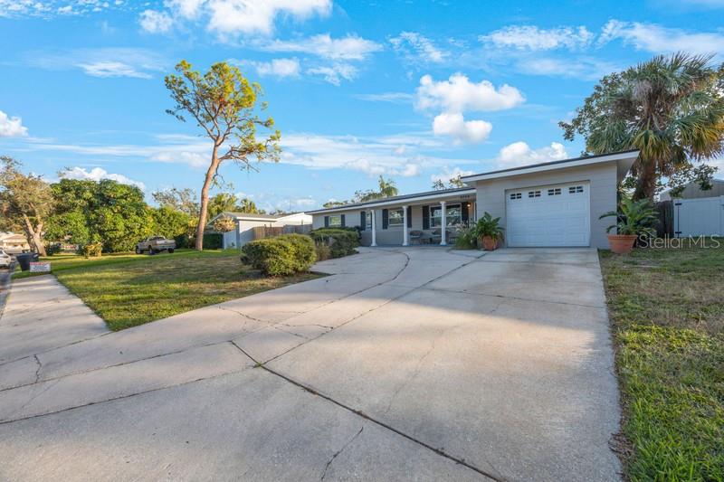 Details for 8254 40th Avenue N, Saint Petersburg, FL 33709