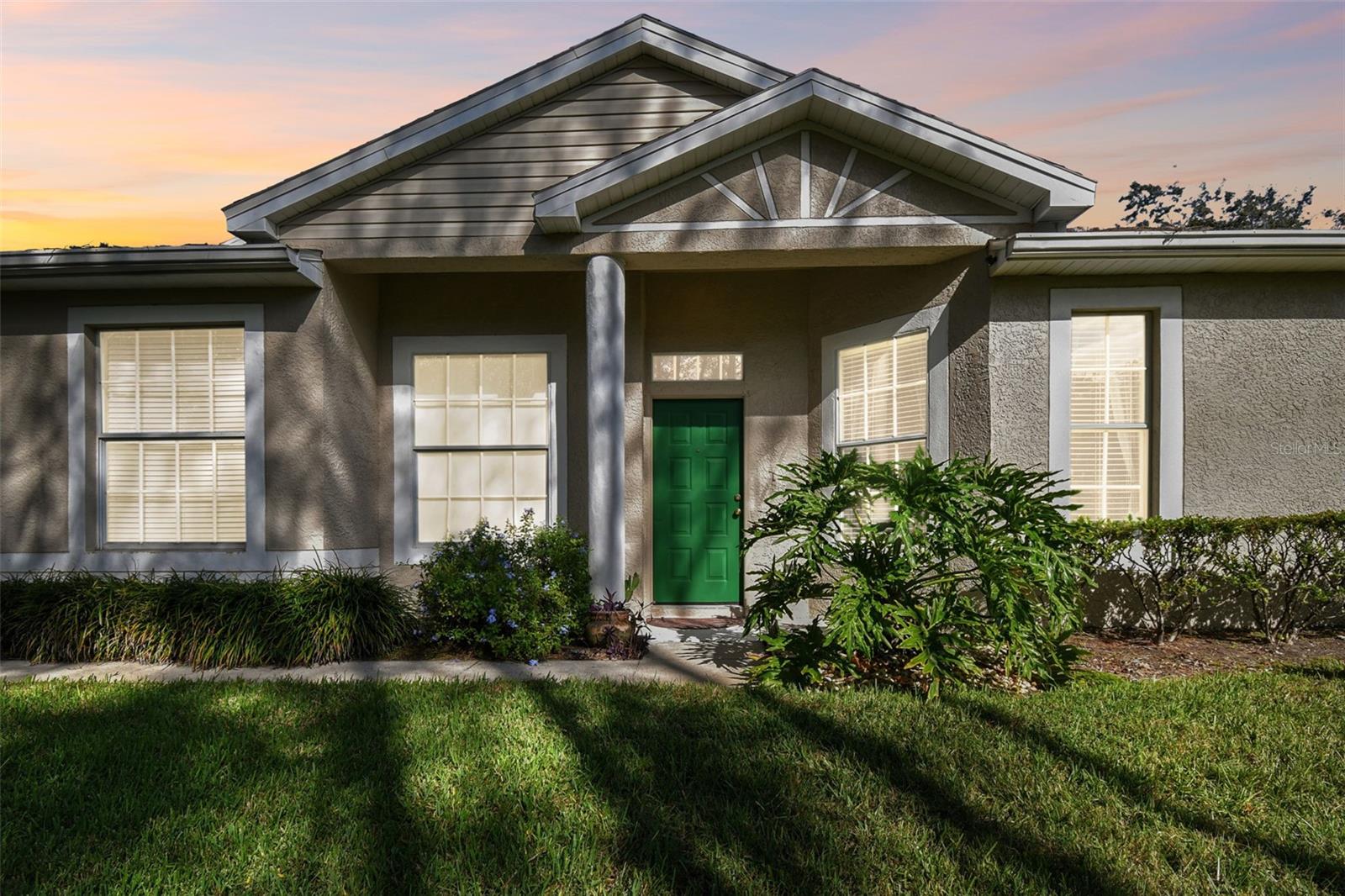 Details for 1687 Starling Drive, TARPON SPRINGS, FL 34689