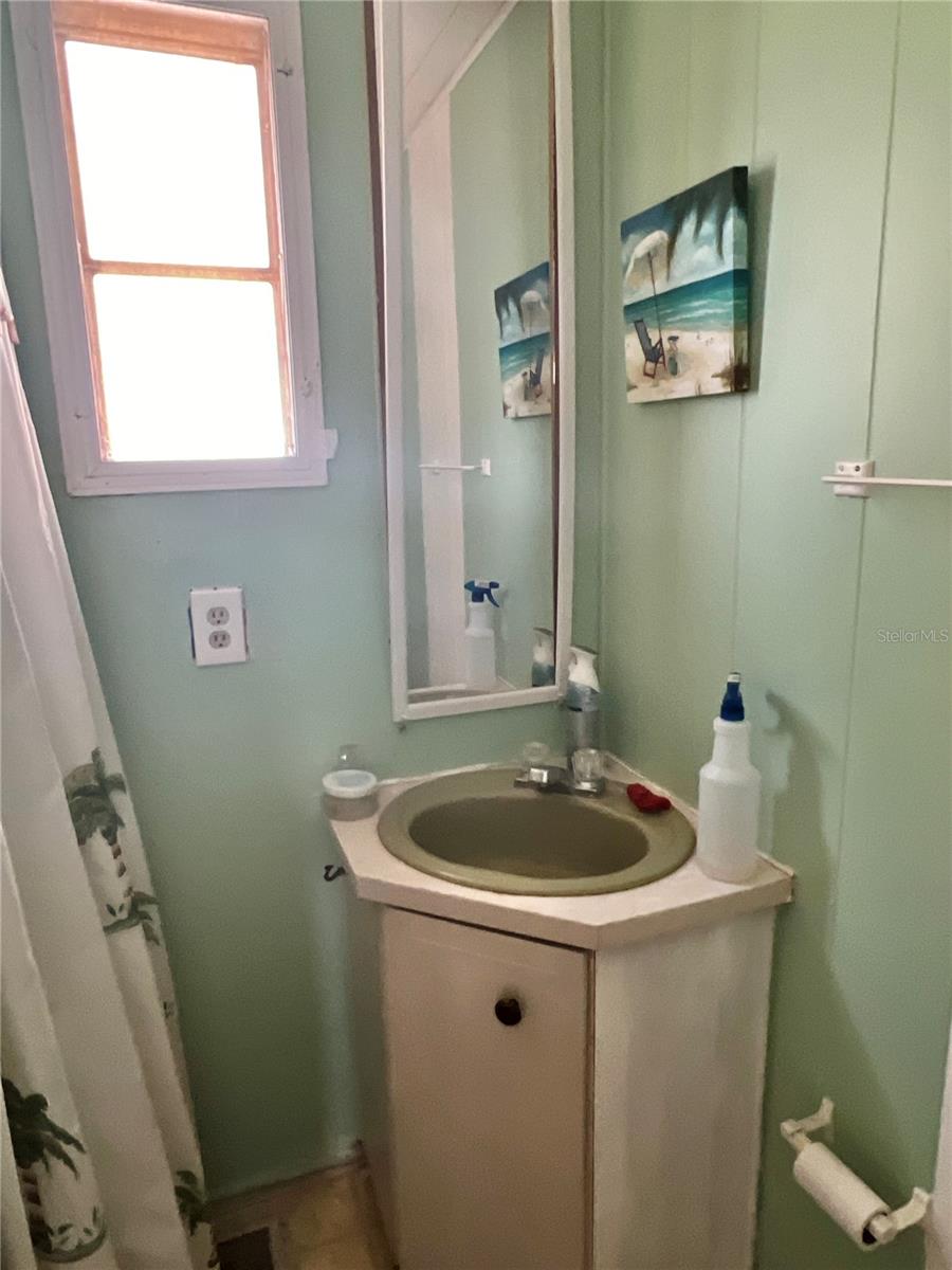 Listing photo id 7 for 7164 Mount Georgetown Drive Ne 553