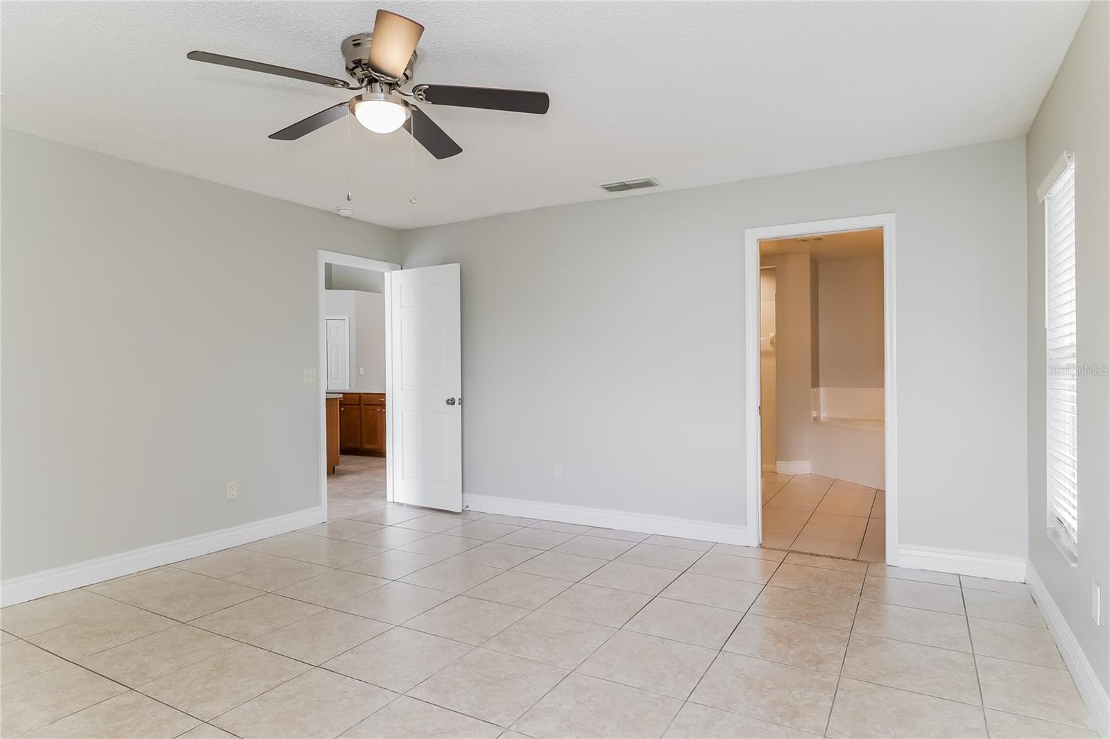 Image 3 of 15 For 679 Cotulla Drive