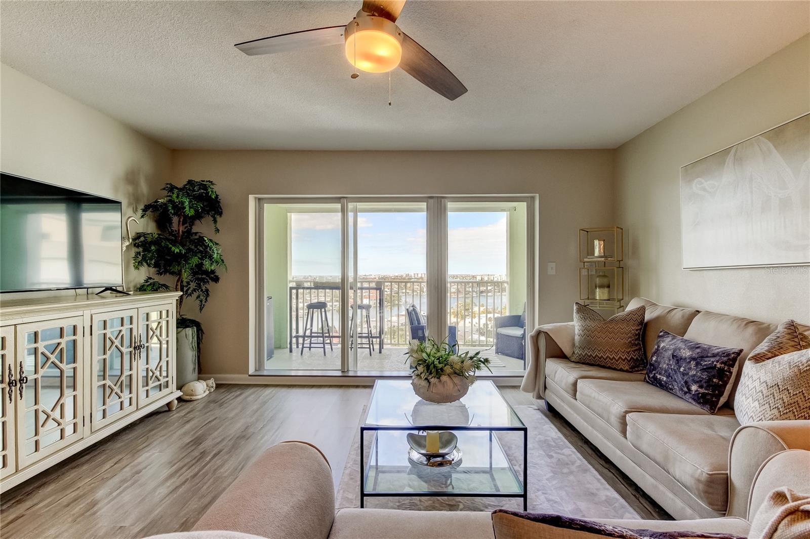 Image 56 of 84 For 400 64 Avenue 1207
